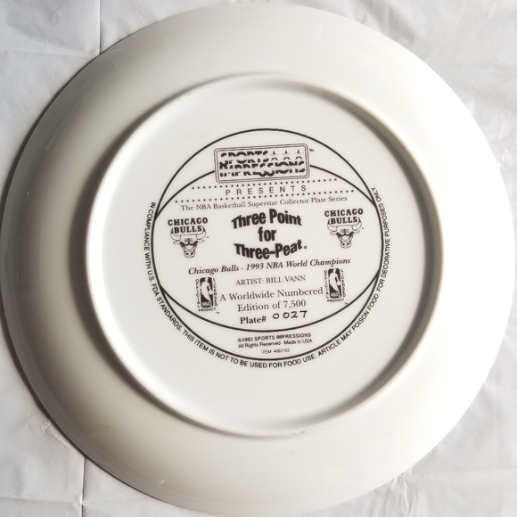 Vintage 1993 Chicago Bulls NBA Superstar Collector Plate Series #27 of 7,500. - Picture 7 of 8